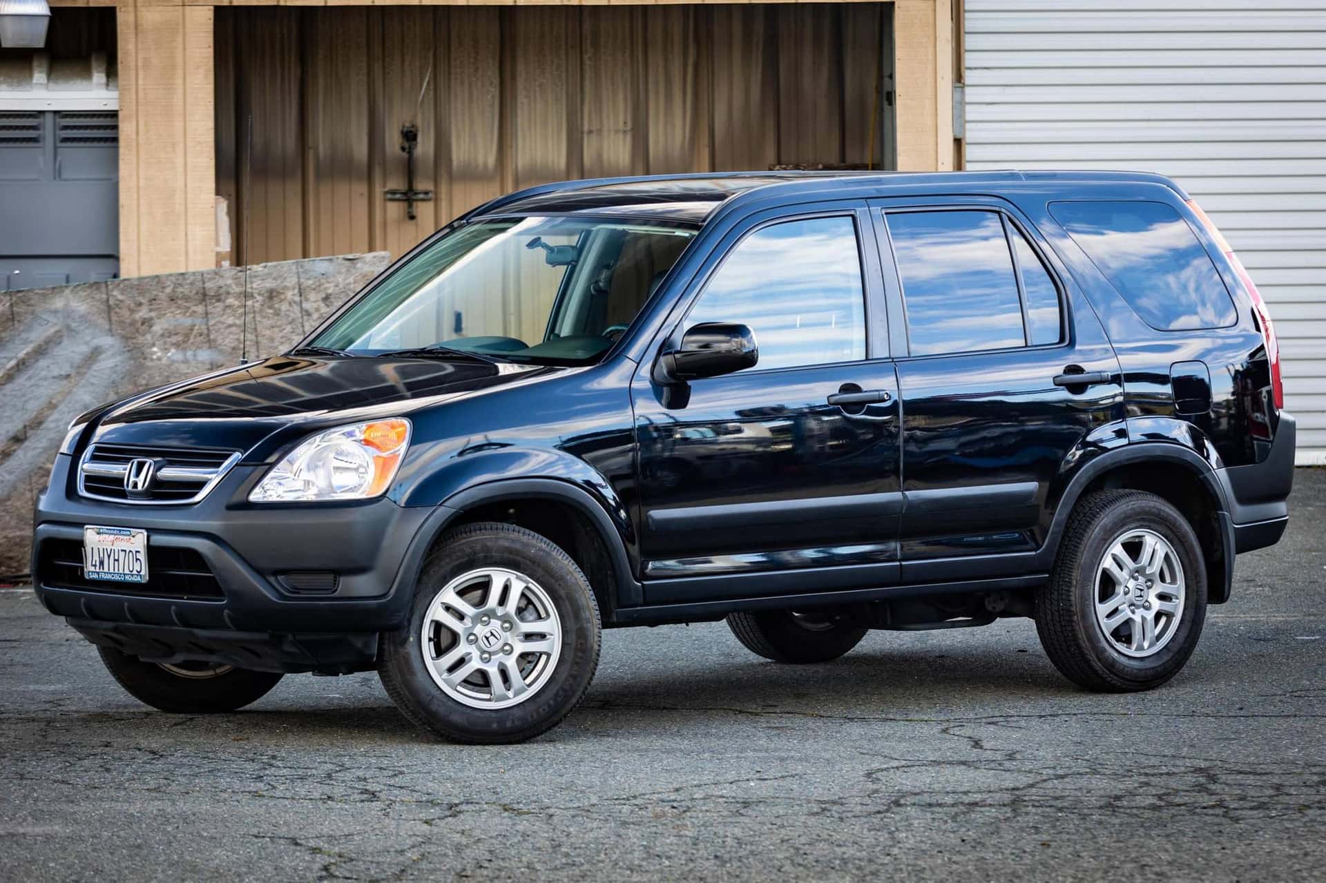 2002 Honda CR-V sold for $11,357