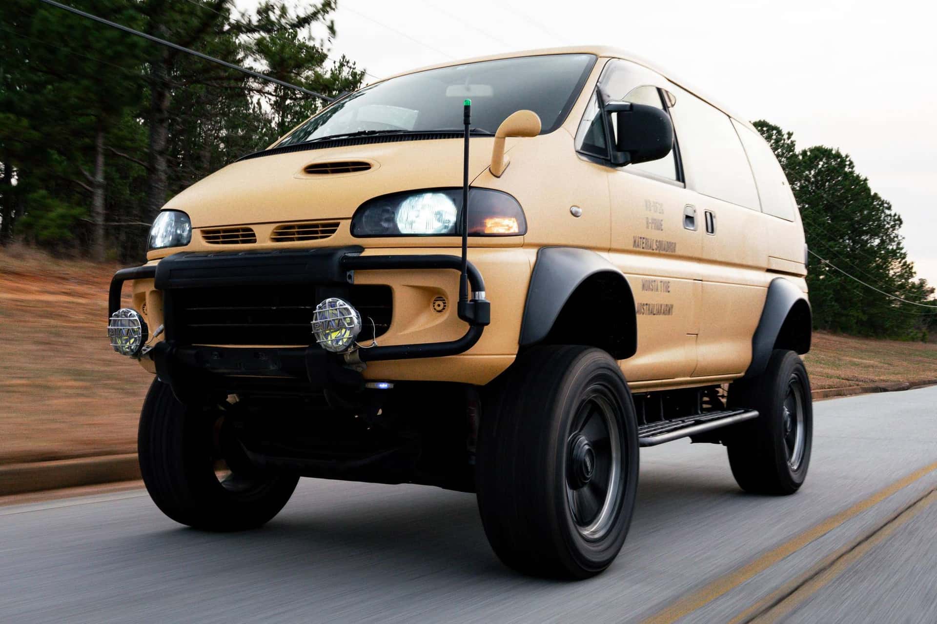 1997 Mitsubishi Delica sold for $17,500