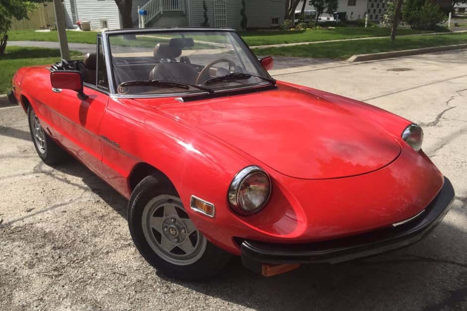 1982 Alfa Romeo 105/115 Spider Series 3 sold for $20,500