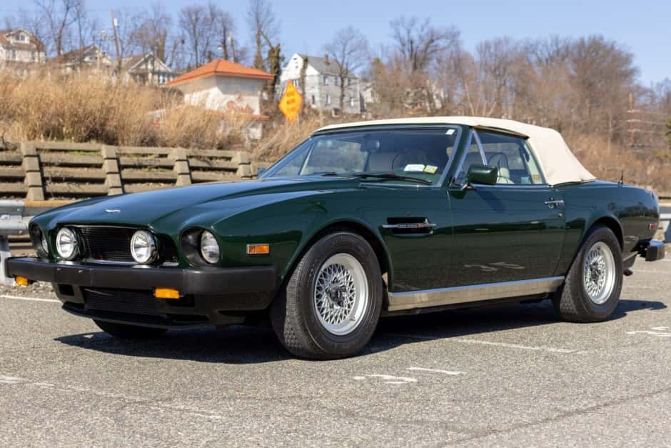 1988 Aston Martin V8 (1977-1989) sold for $130,000