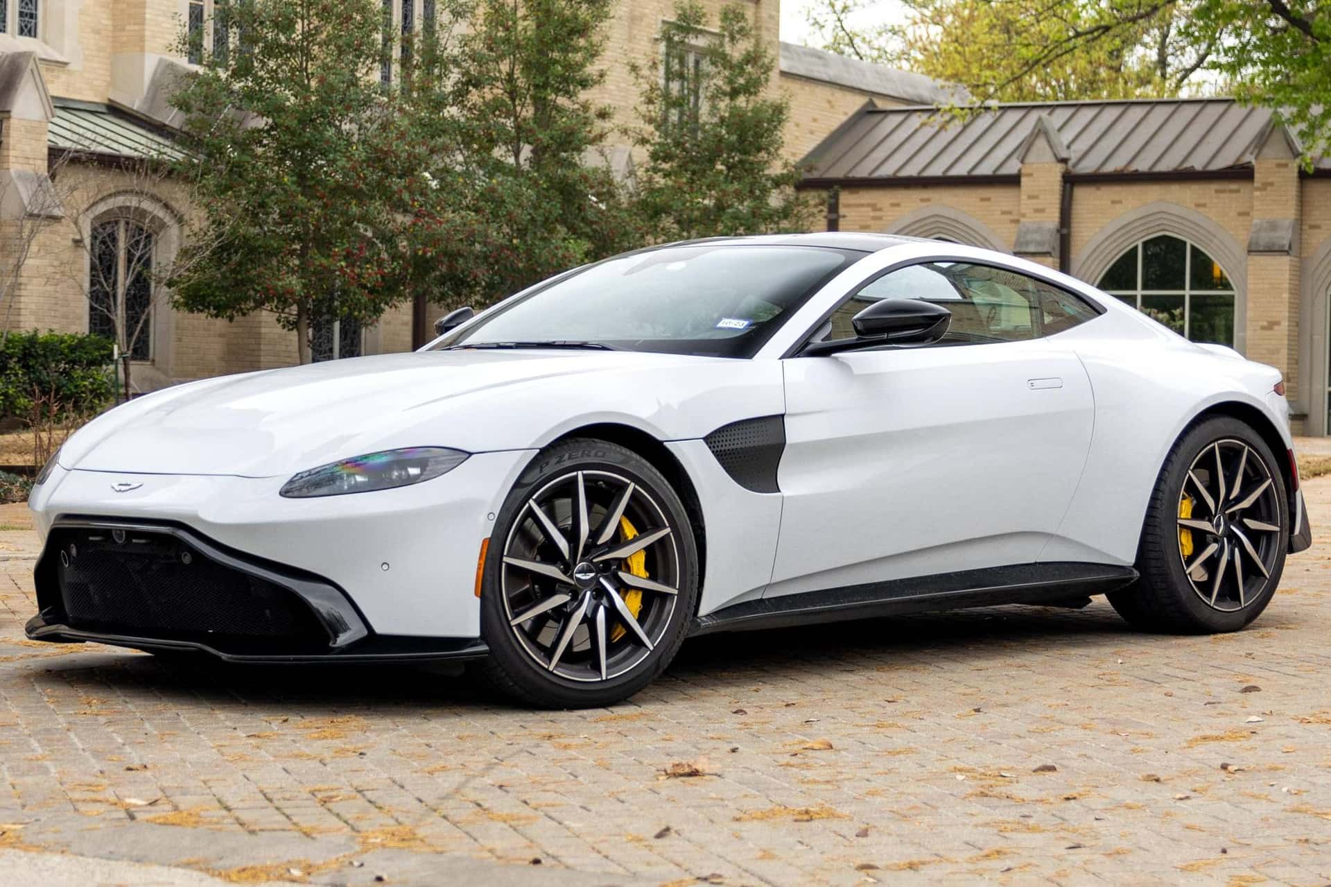 2019 Aston Martin Vantage sold for $75,500