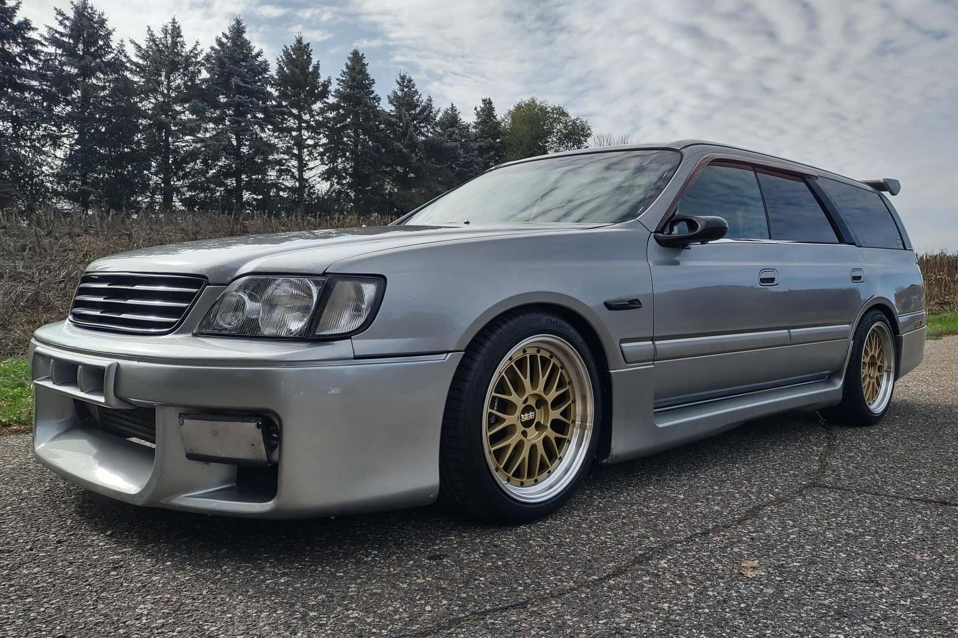 1998 Nissan Stagea sold for $35,250