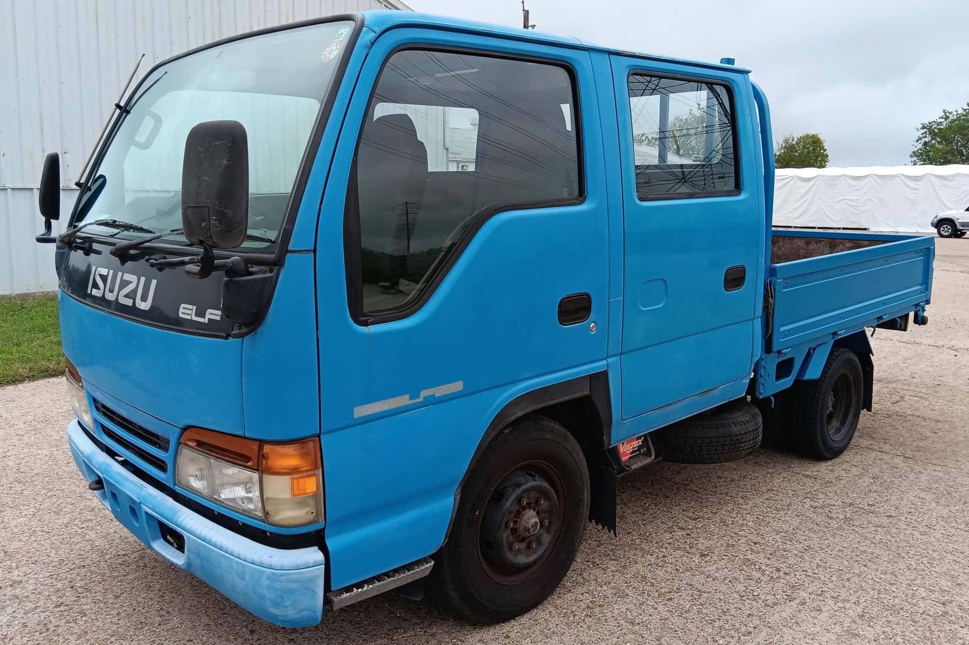 1996 Isuzu Elf sold for $6,511