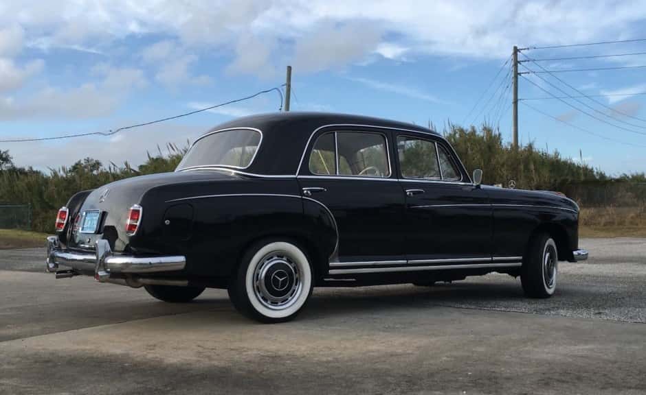 1959 Mercedes-Benz Ponton sold for $20,650