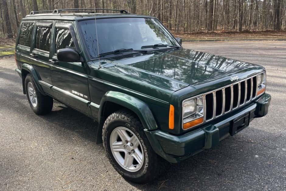2000 Jeep XJ Cherokee sold for $18,000