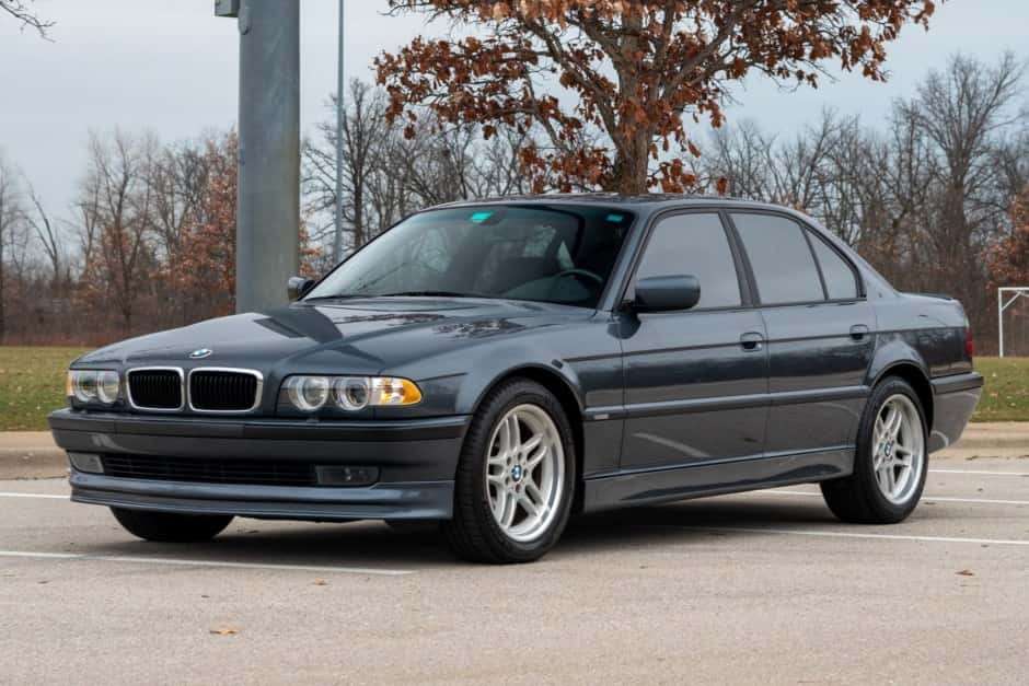 2001 BMW E38 7-Series sold for $20,500