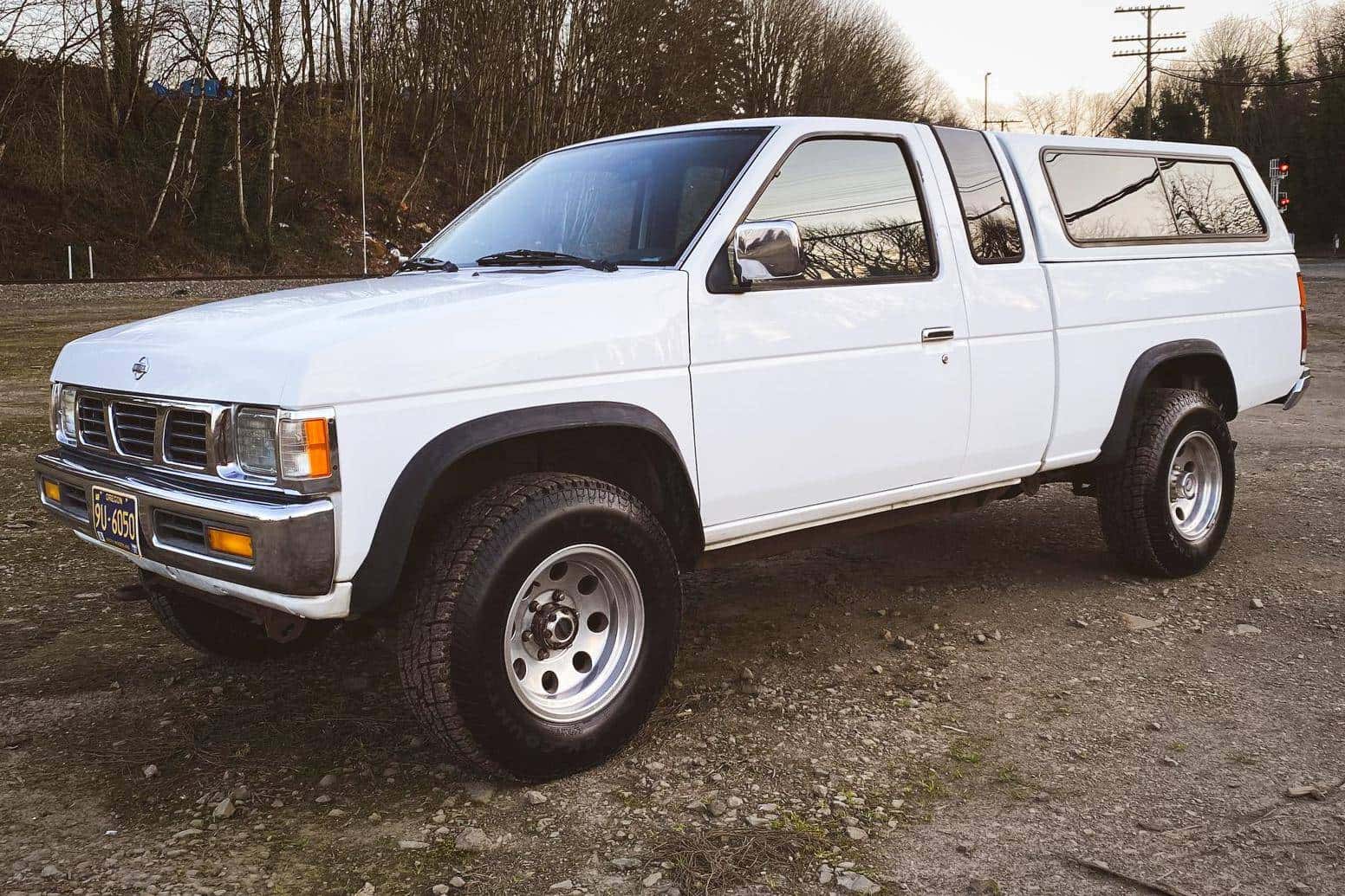 1996 Nissan Pickup sold for $4,600
