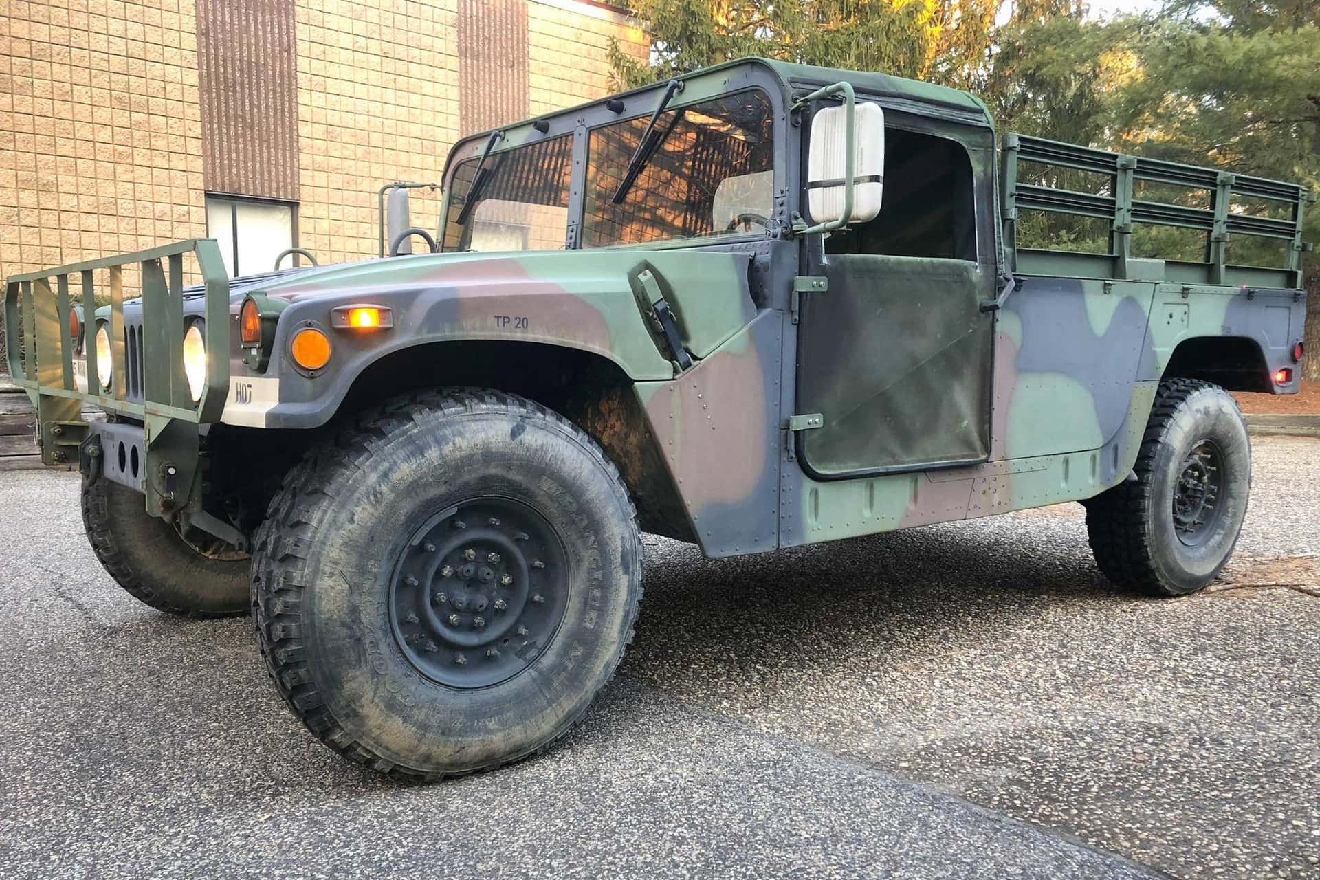 1985 AM General Hummer sold for $12,500