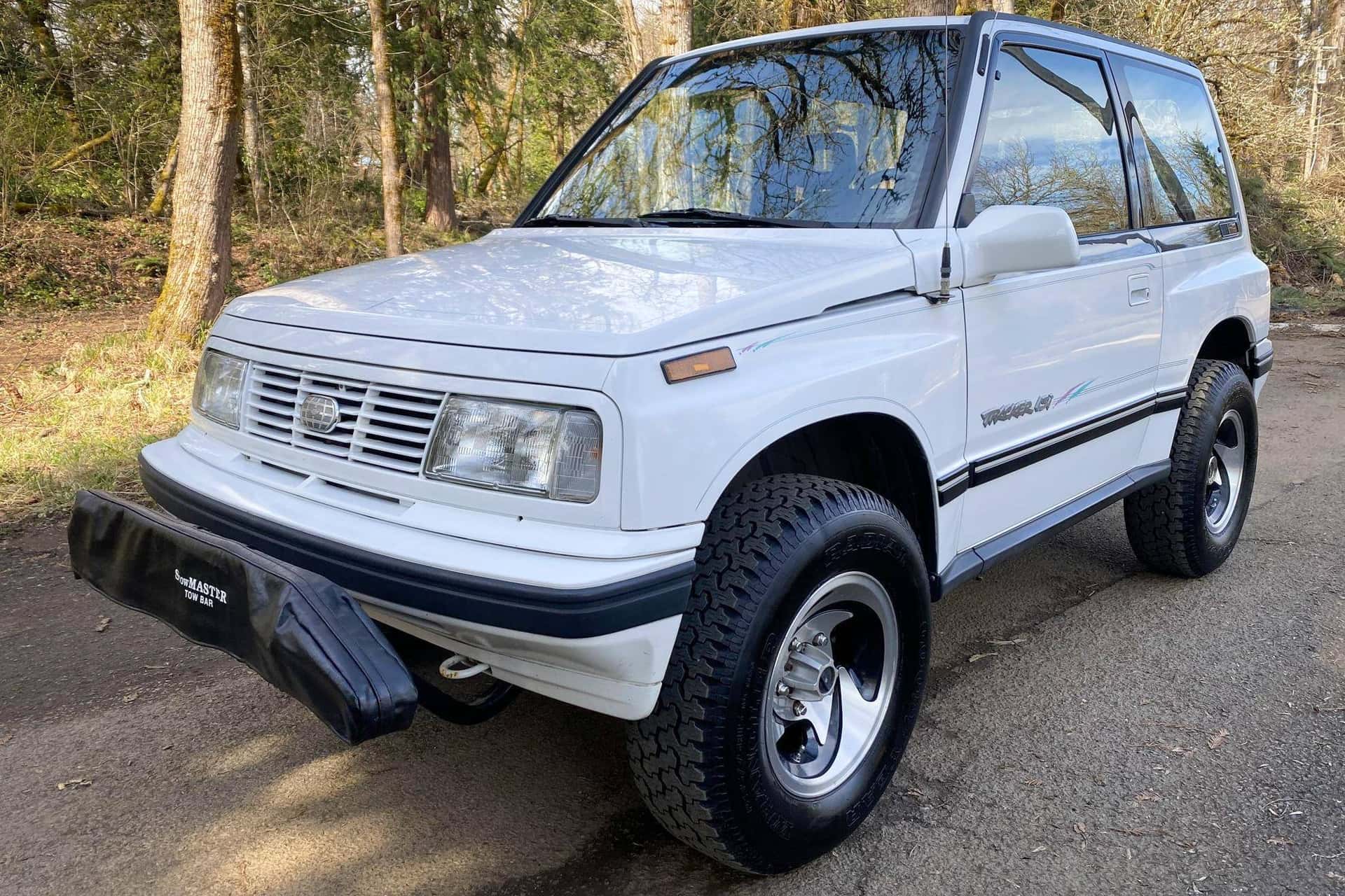 1995 Geo Tracker sold for $8,500