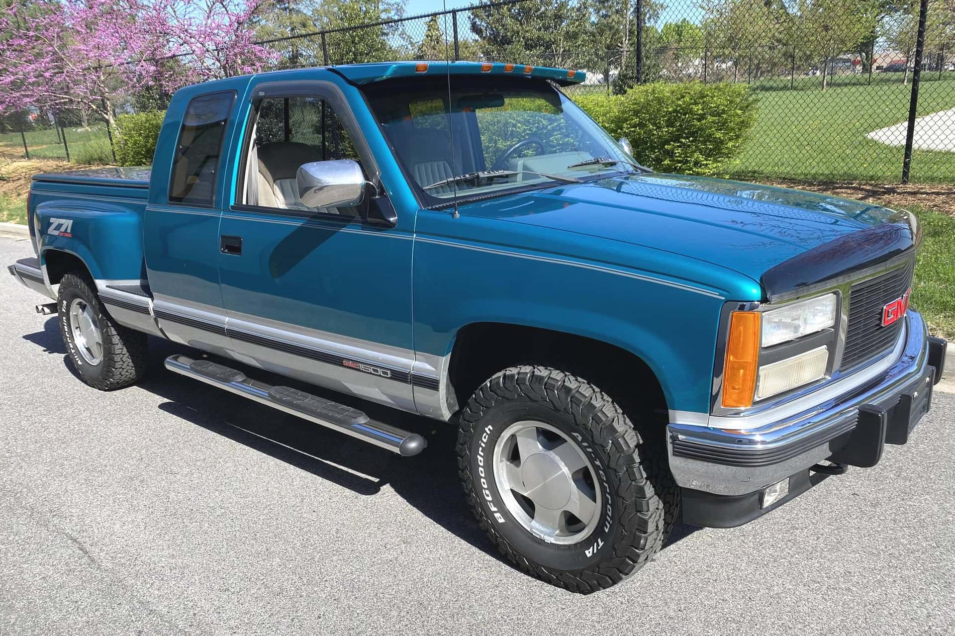 1993 GMC Sierra sold for $15,000