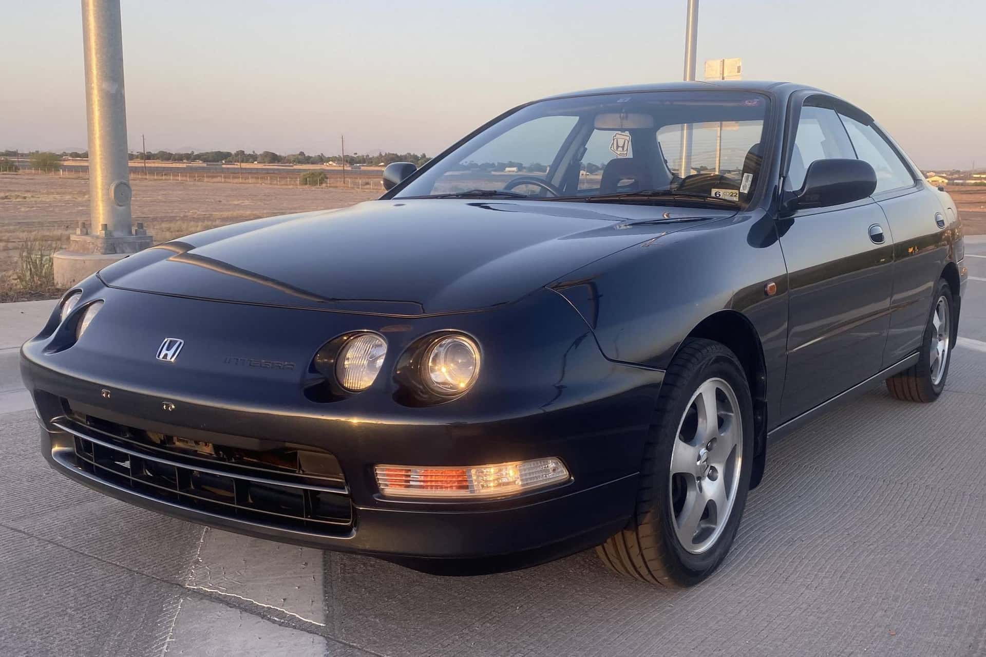 1993 Acura Integra sold for $9,500