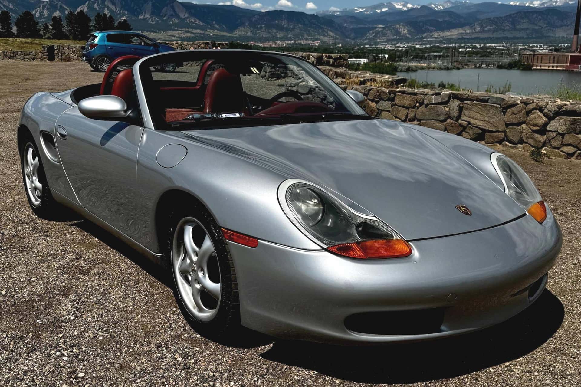 1998 Porsche 986 Boxster sold for $9,276