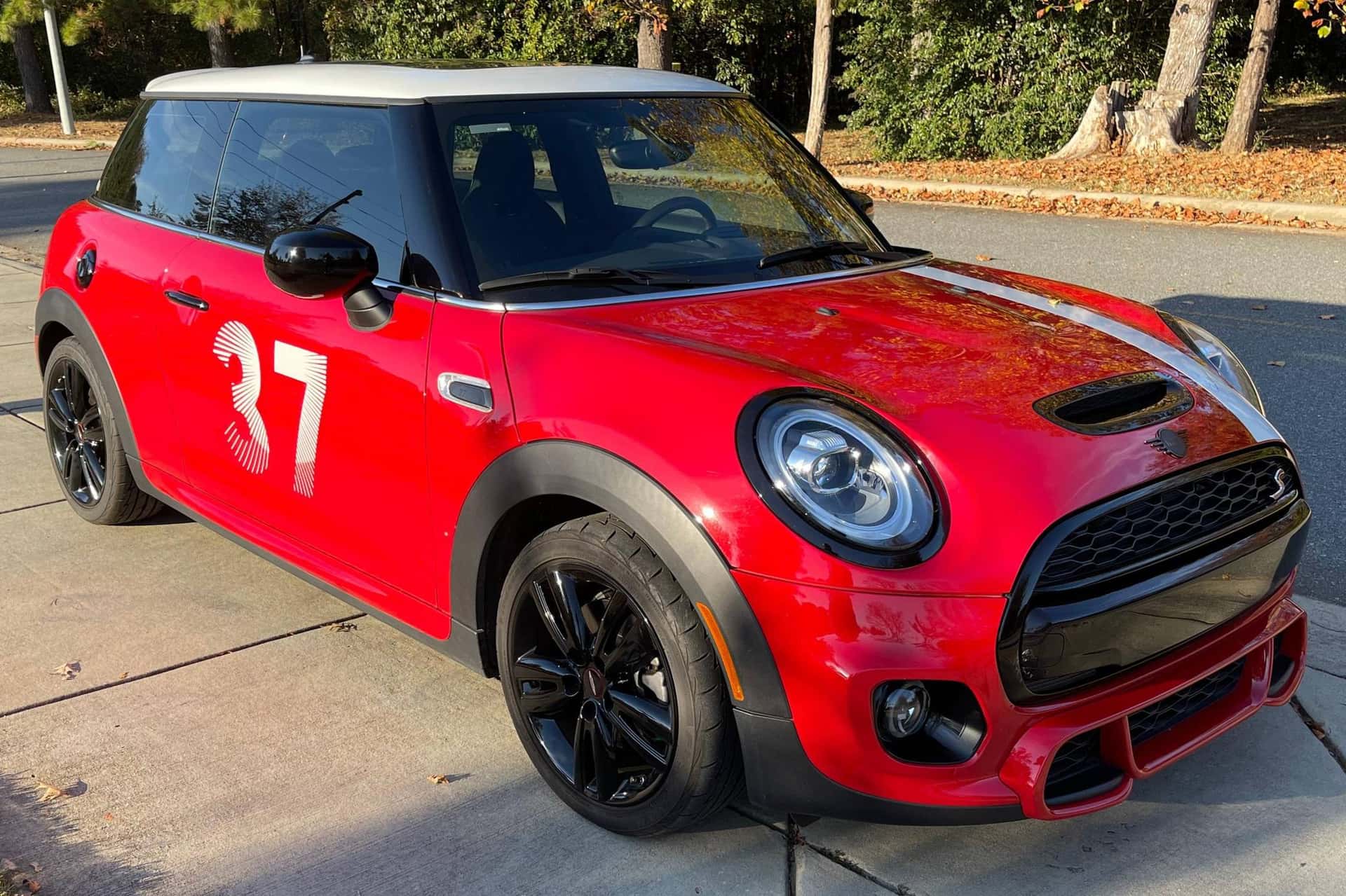 2021 MINI Cooper sold for $23,000