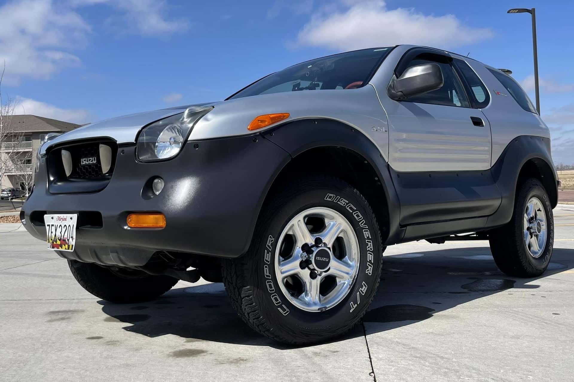 1999 Isuzu VehiCROSS sold for $13,375