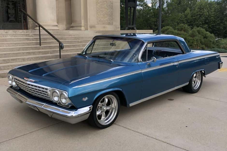 1962 Chevrolet Impala sold for $25,750
