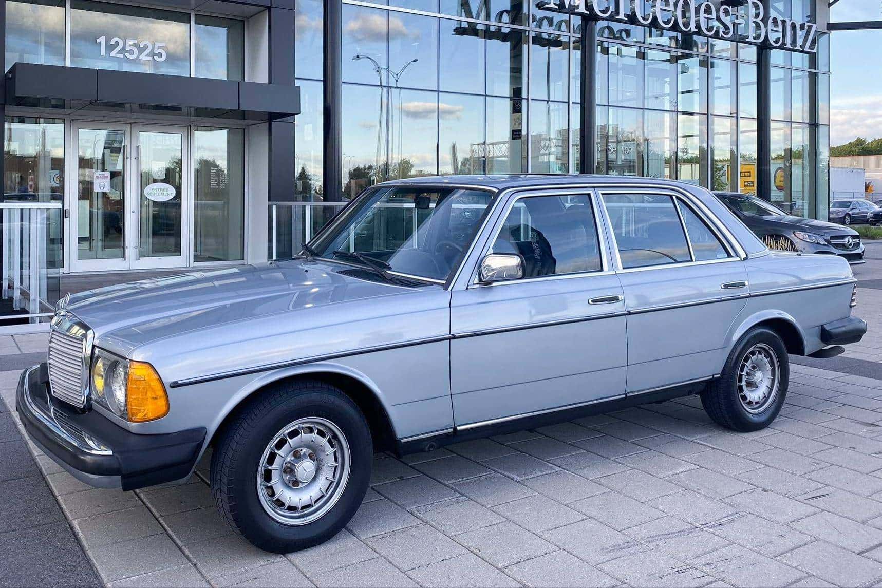 1984 Mercedes-Benz E-Class sold for $6,200
