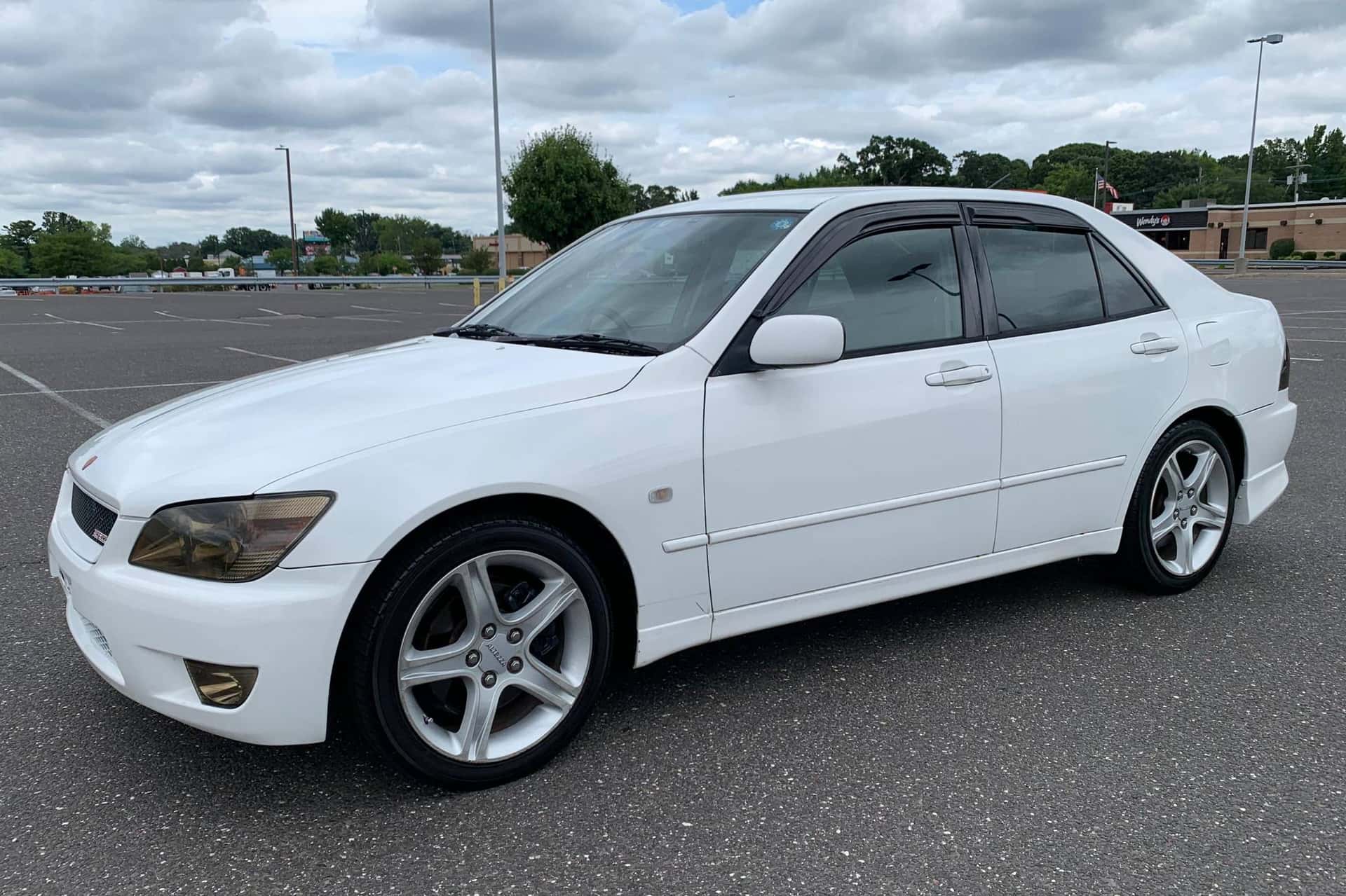 1999 Toyota Altezza sold for $10,000