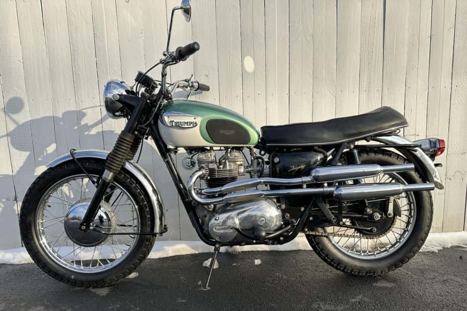 1967 Triumph Trophy sold for $8,000
