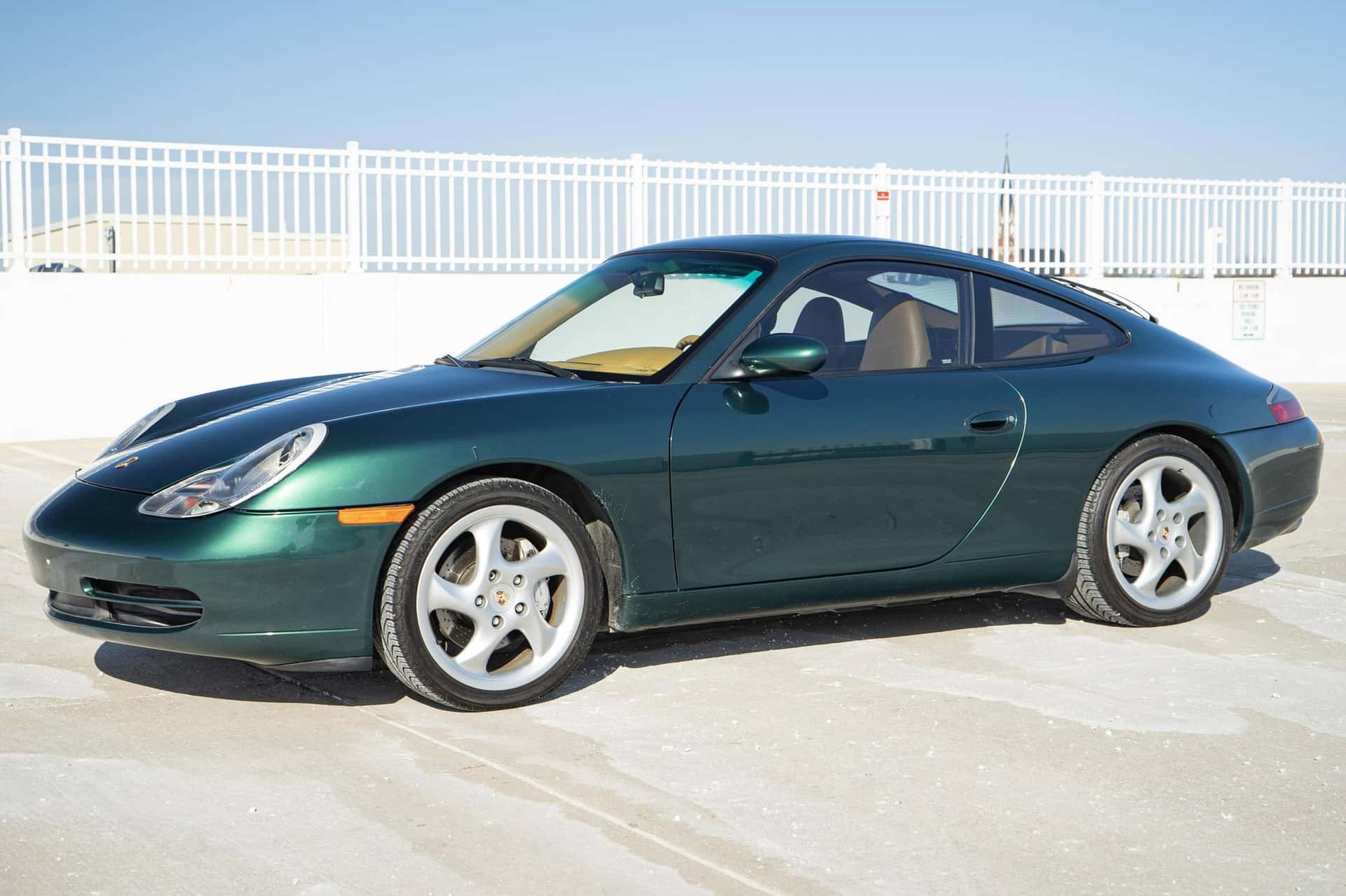 2001 Porsche 996 911 sold for $35,500