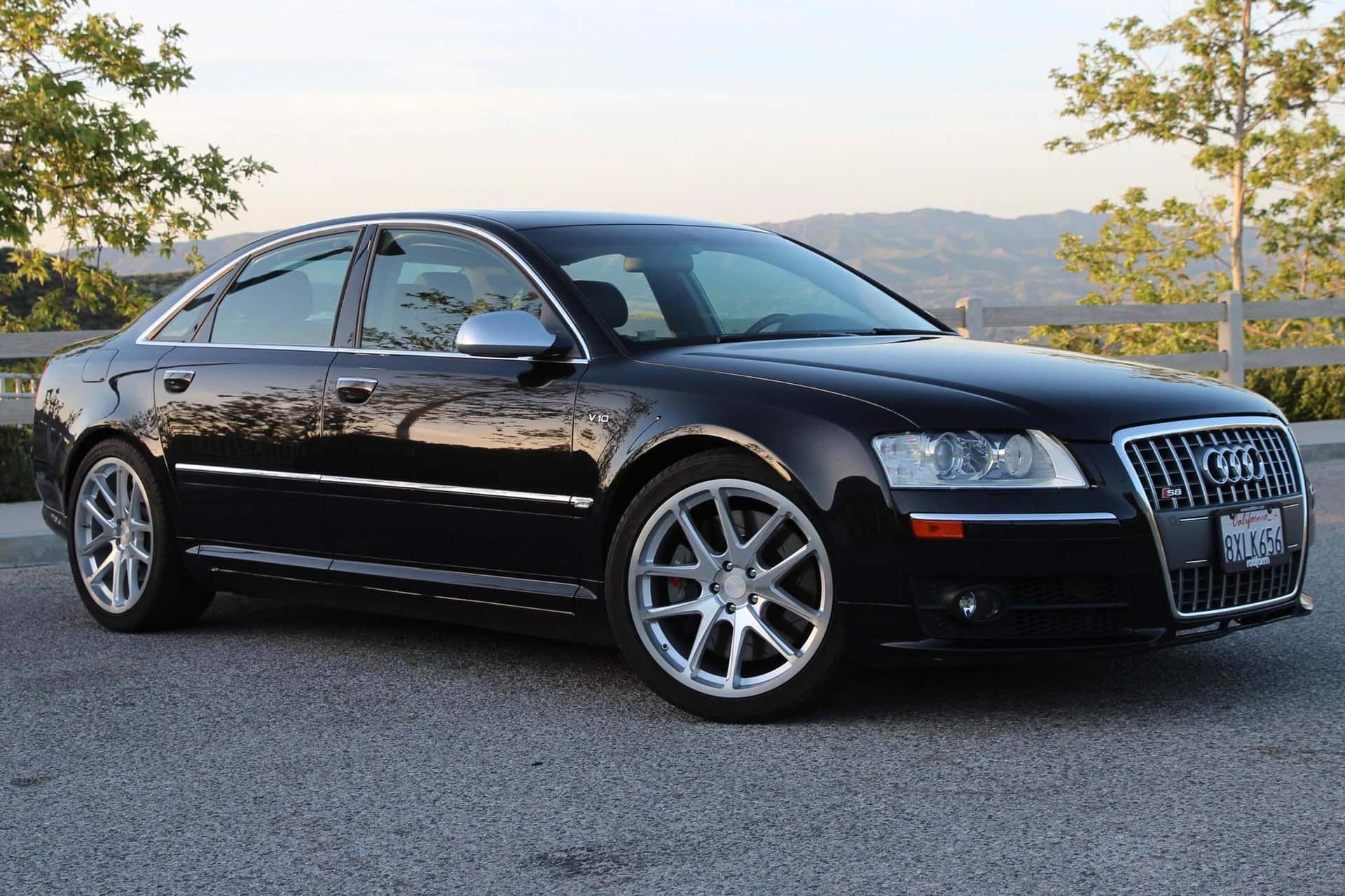 2007 Audi S8 sold for $15,800
