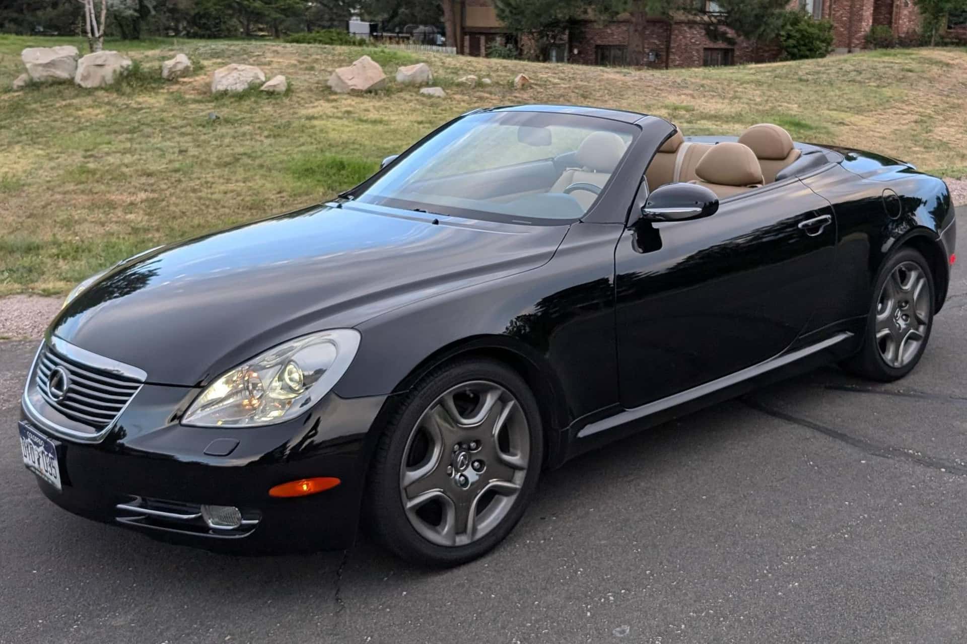 2007 Lexus SC sold for $16,027