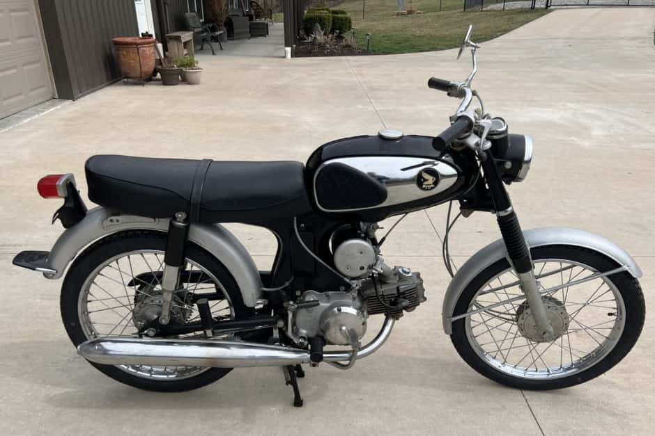 Honda S90 classic car