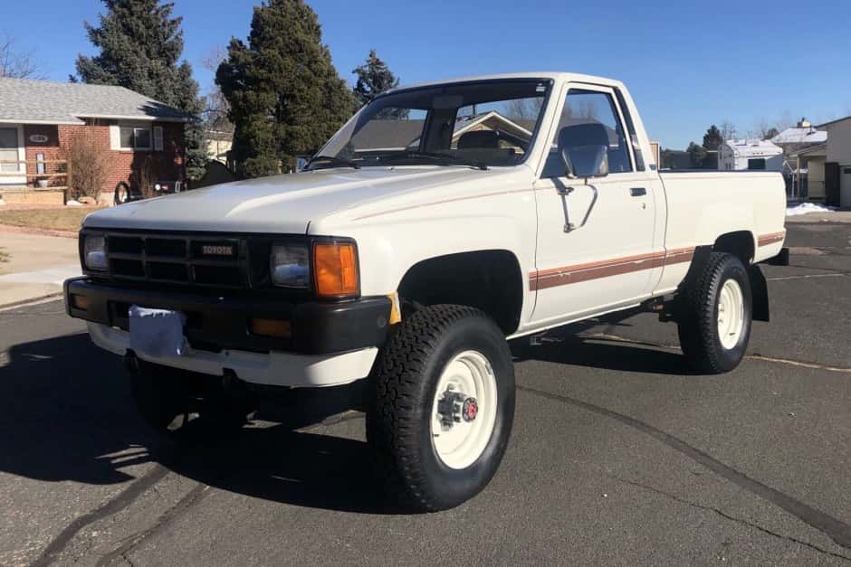 1985 Toyota Pickup (N50/N60/N70 1984-1988) sold for $14,500