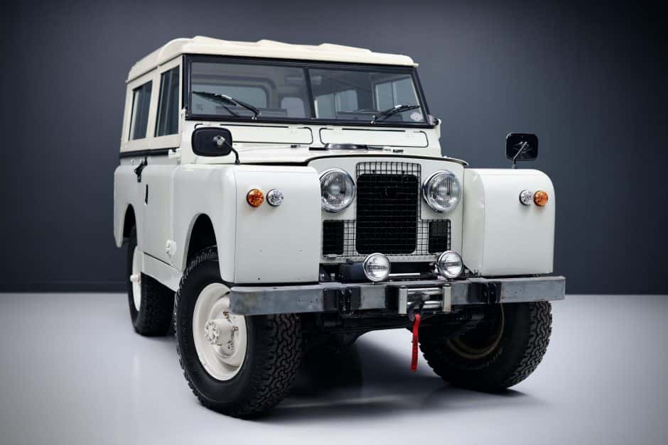 1960 Land Rover Series 88 sold for $29,000