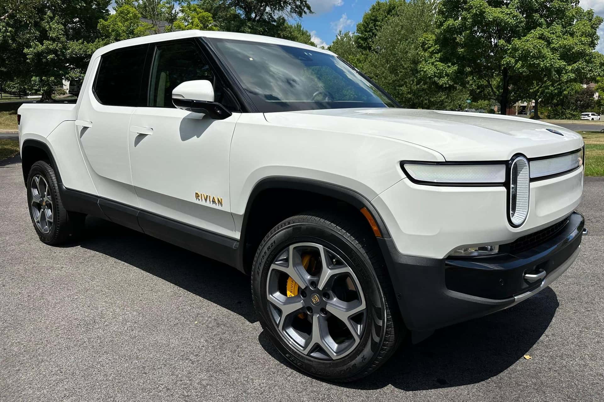 2022 Rivian R1T sold for $55,000