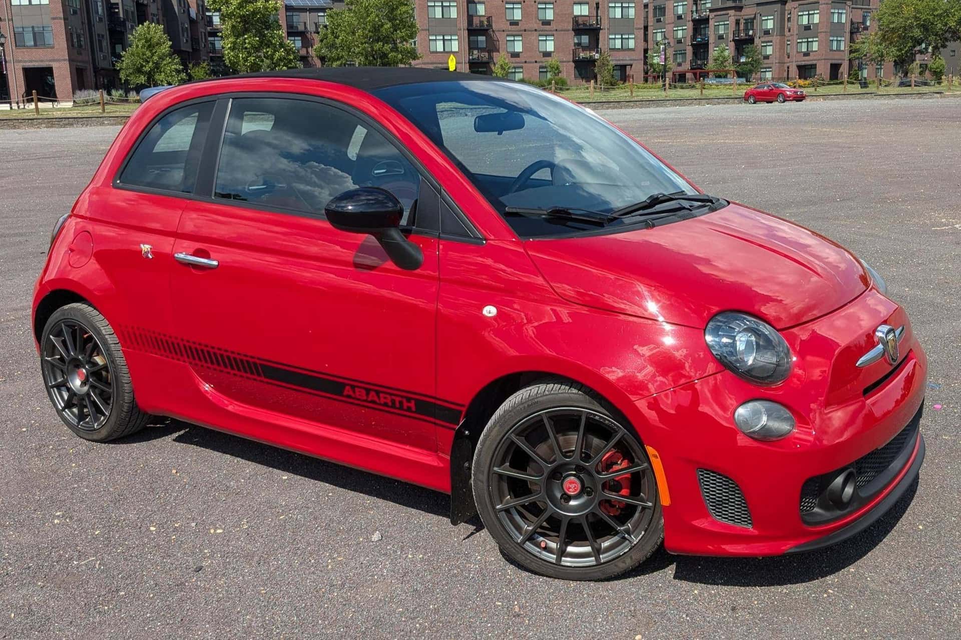 2015 Fiat 500 Abarth sold for $11,202