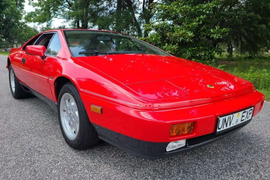 1989 Lotus Esprit sold for $34,444