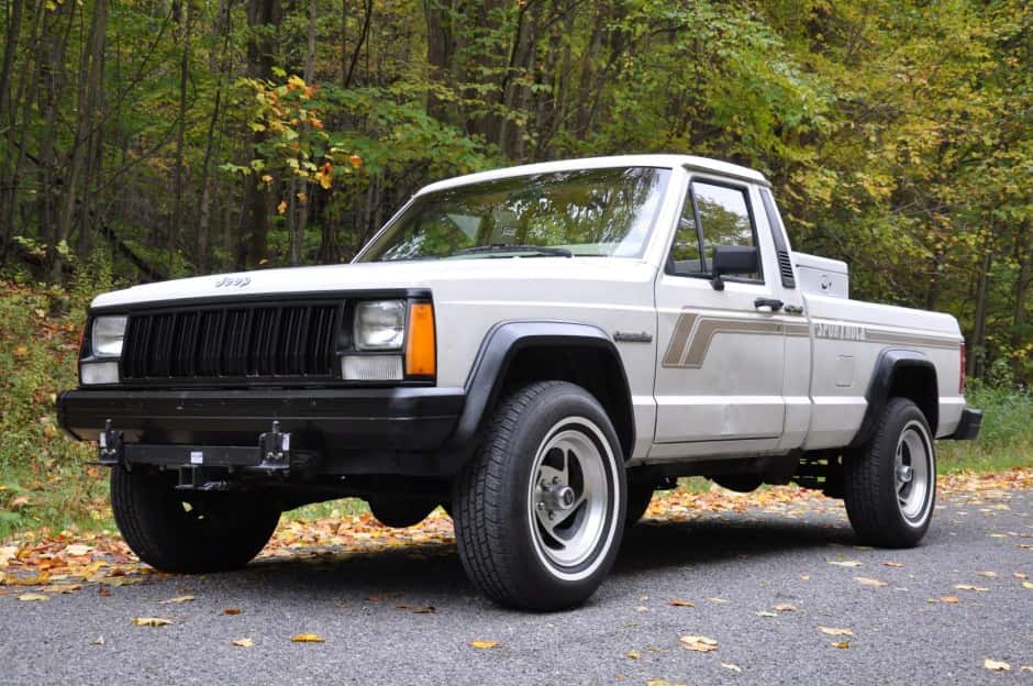 1988 Jeep XJ Cherokee sold for $6,150