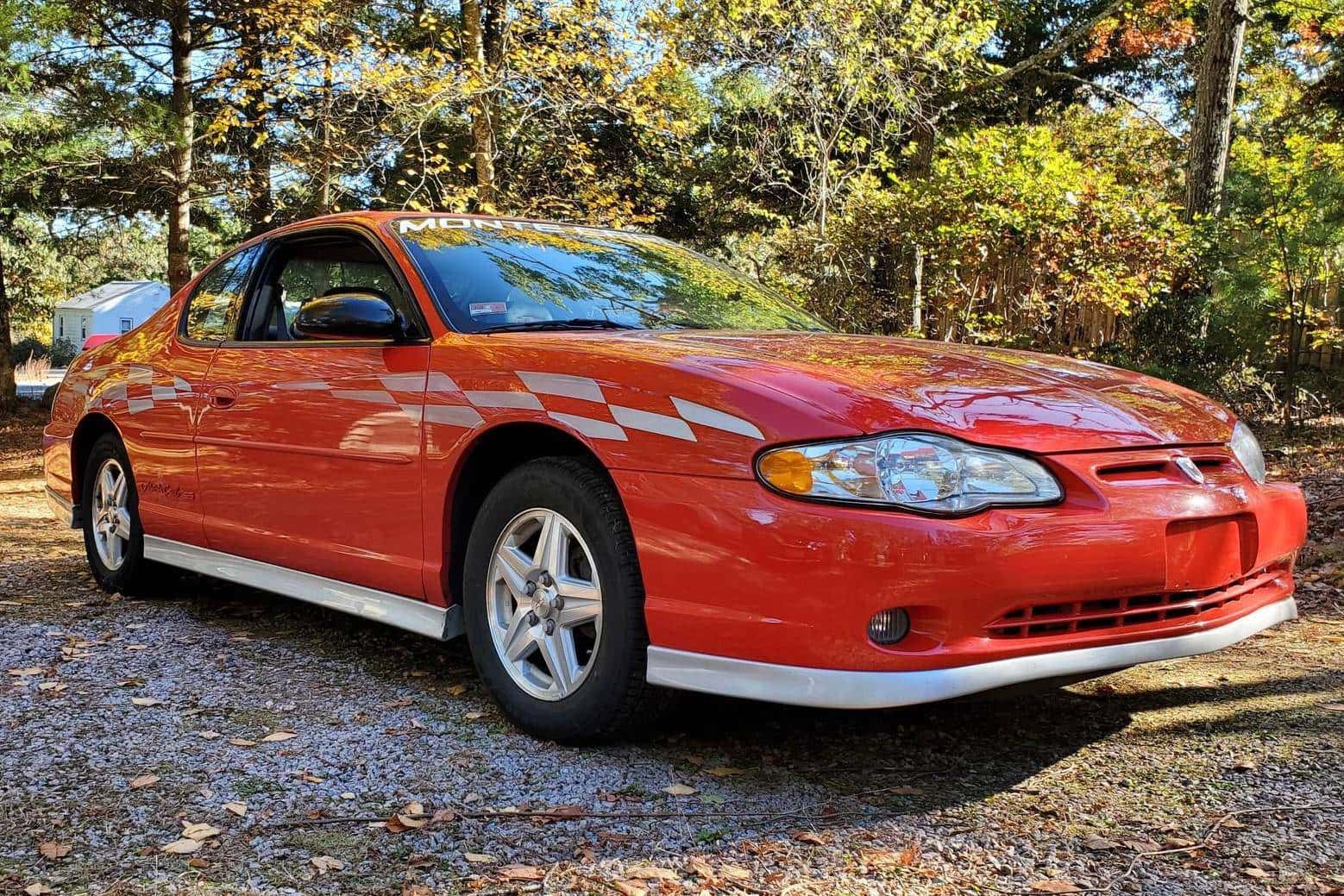 2000 Chevrolet Monte Carlo sold for $3,875