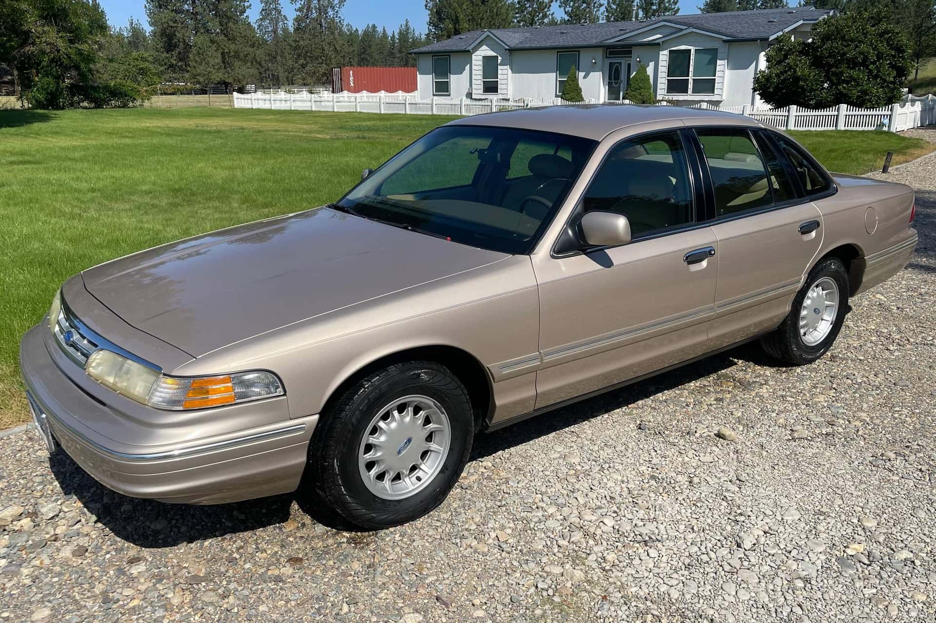 1997 Ford Crown Victoria sold for $5,700