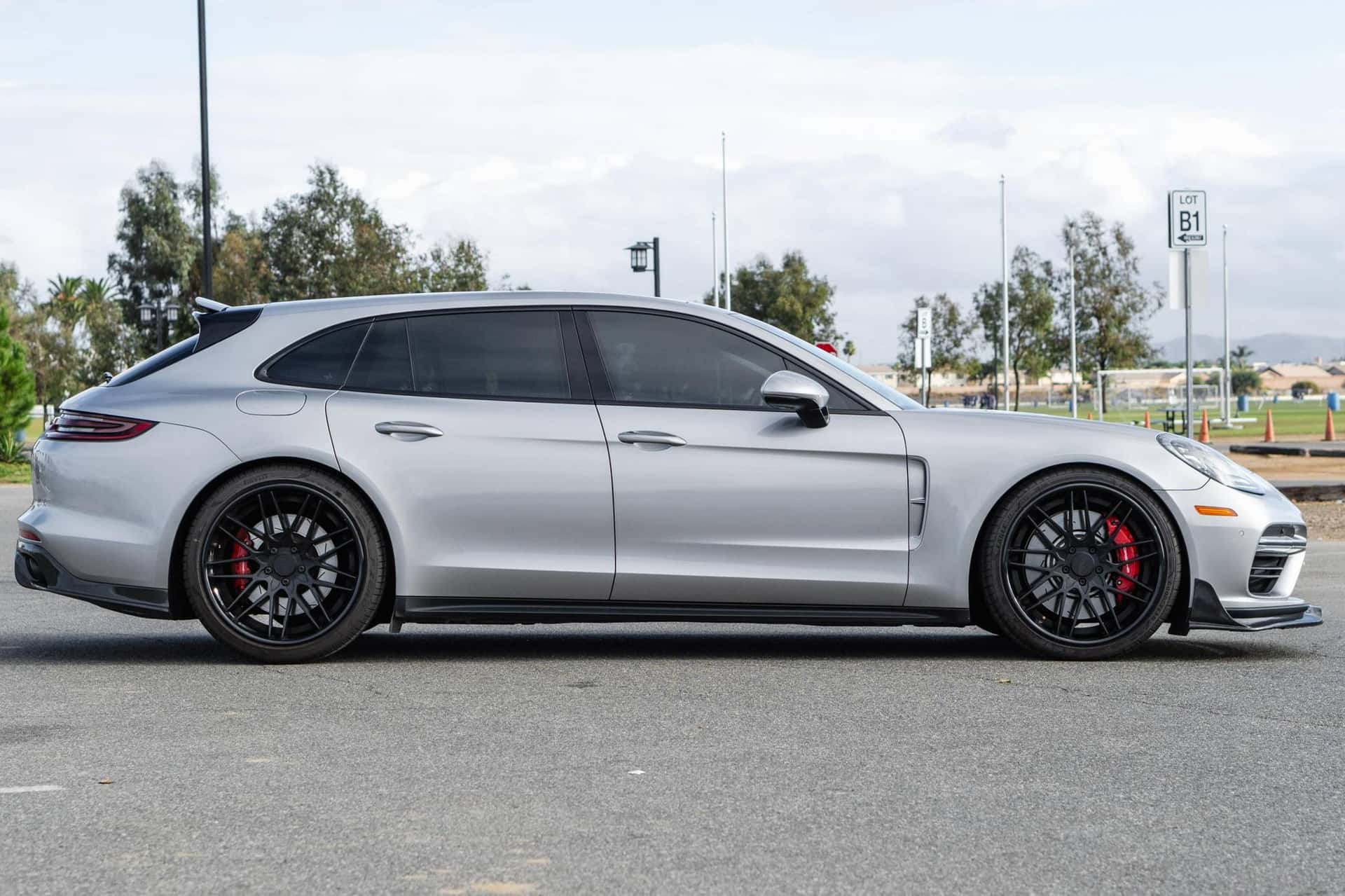 2018 Porsche Panamera sold for $83,000