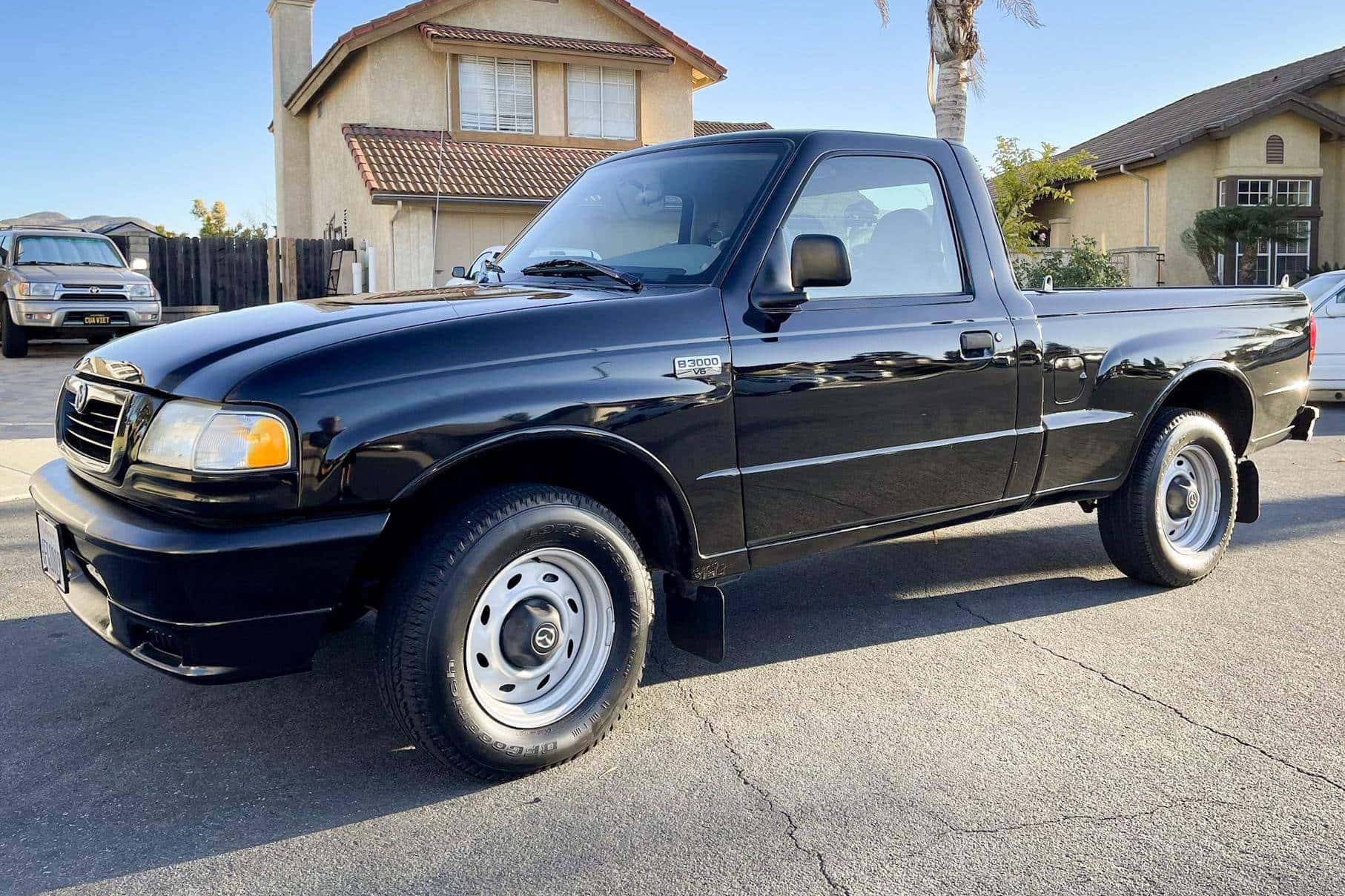 2000 Mazda B3000 sold for $7,300