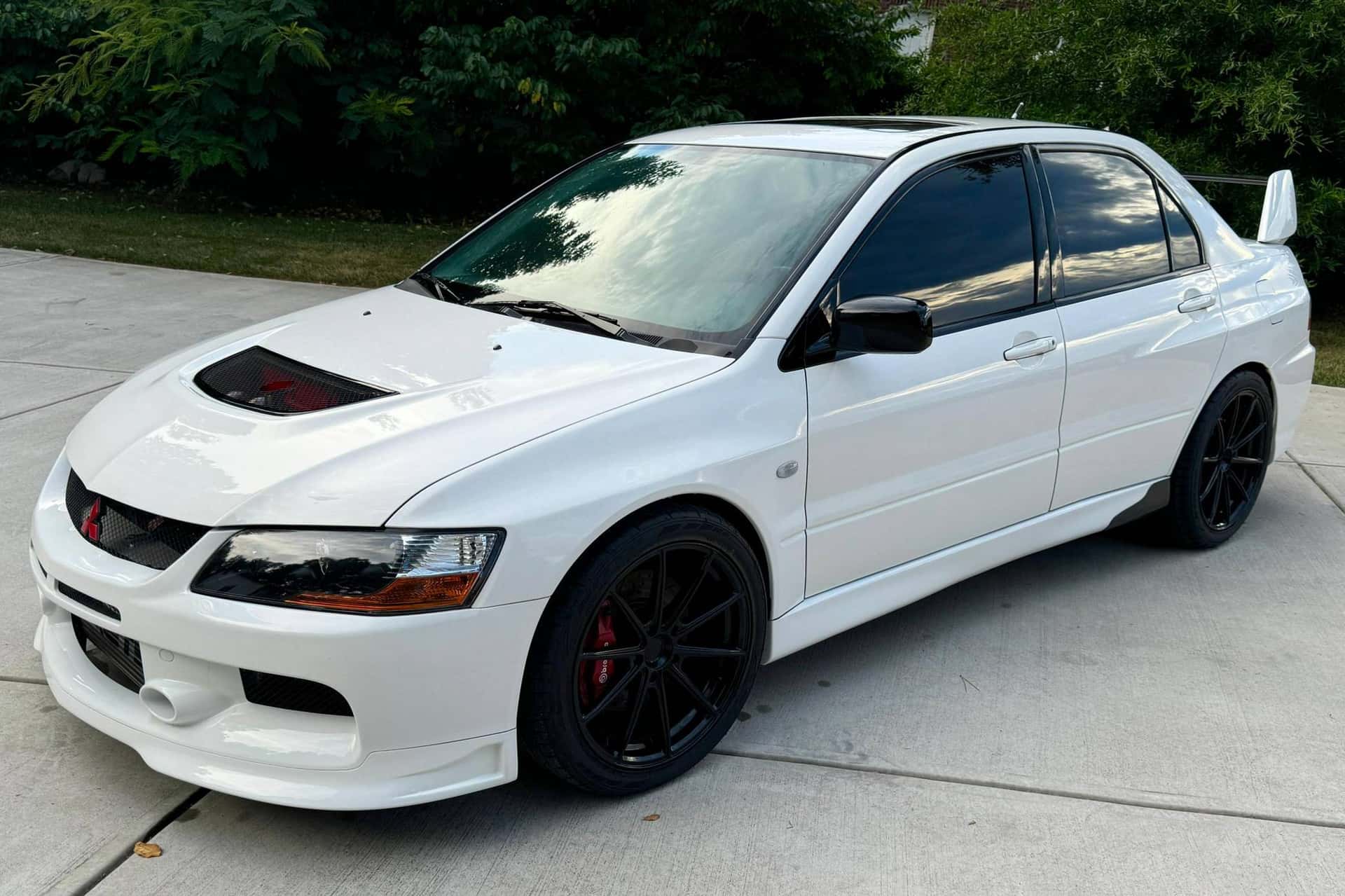 2003 Mitsubishi Lancer Evolution sold for $32,500