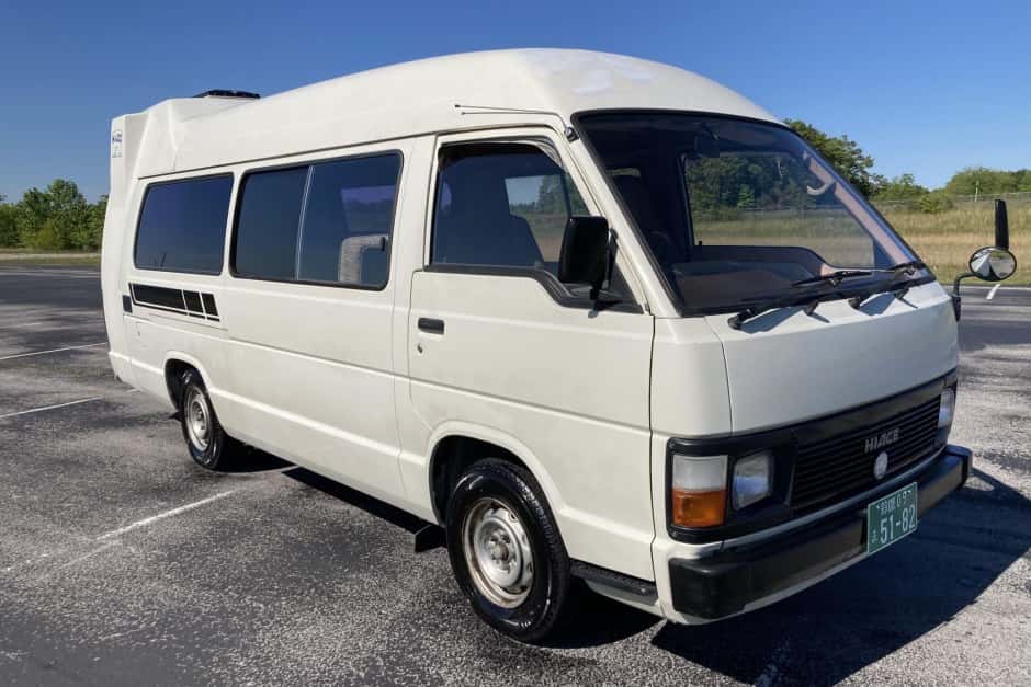 1991 Toyota HiAce sold for $12,250