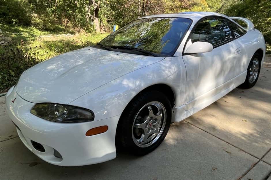 1998 Mitsubishi Eclipse, Eagle Talon, & Plymouth Laser sold for $16,750