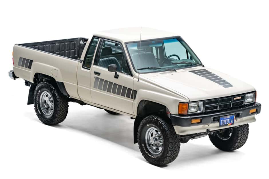 1985 Toyota Pickup (N50/N60/N70 1984-1988) sold for $20,750