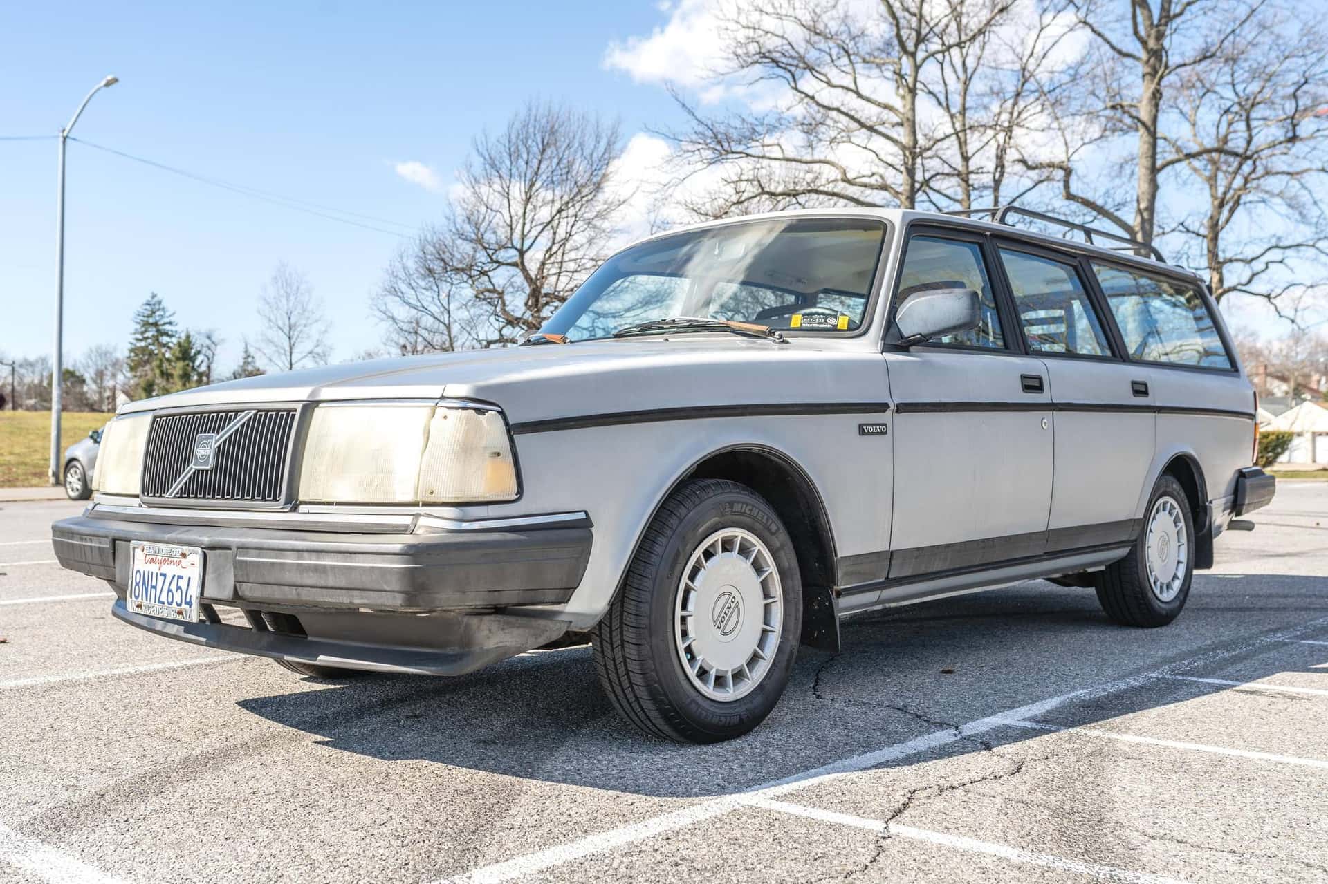 1992 Volvo 240 sold for $3,600