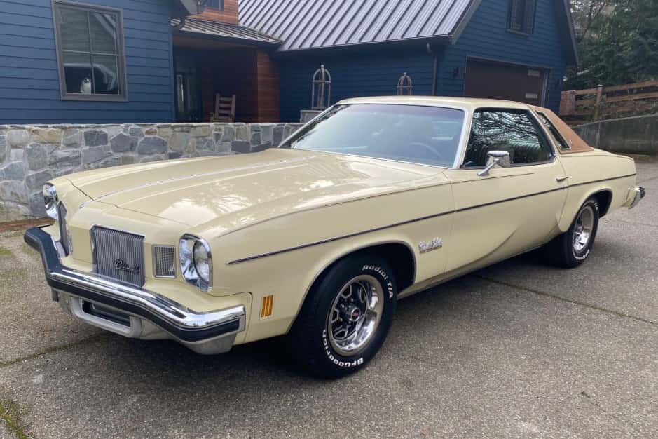 1974 Oldsmobile Cutlass sold for $13,000