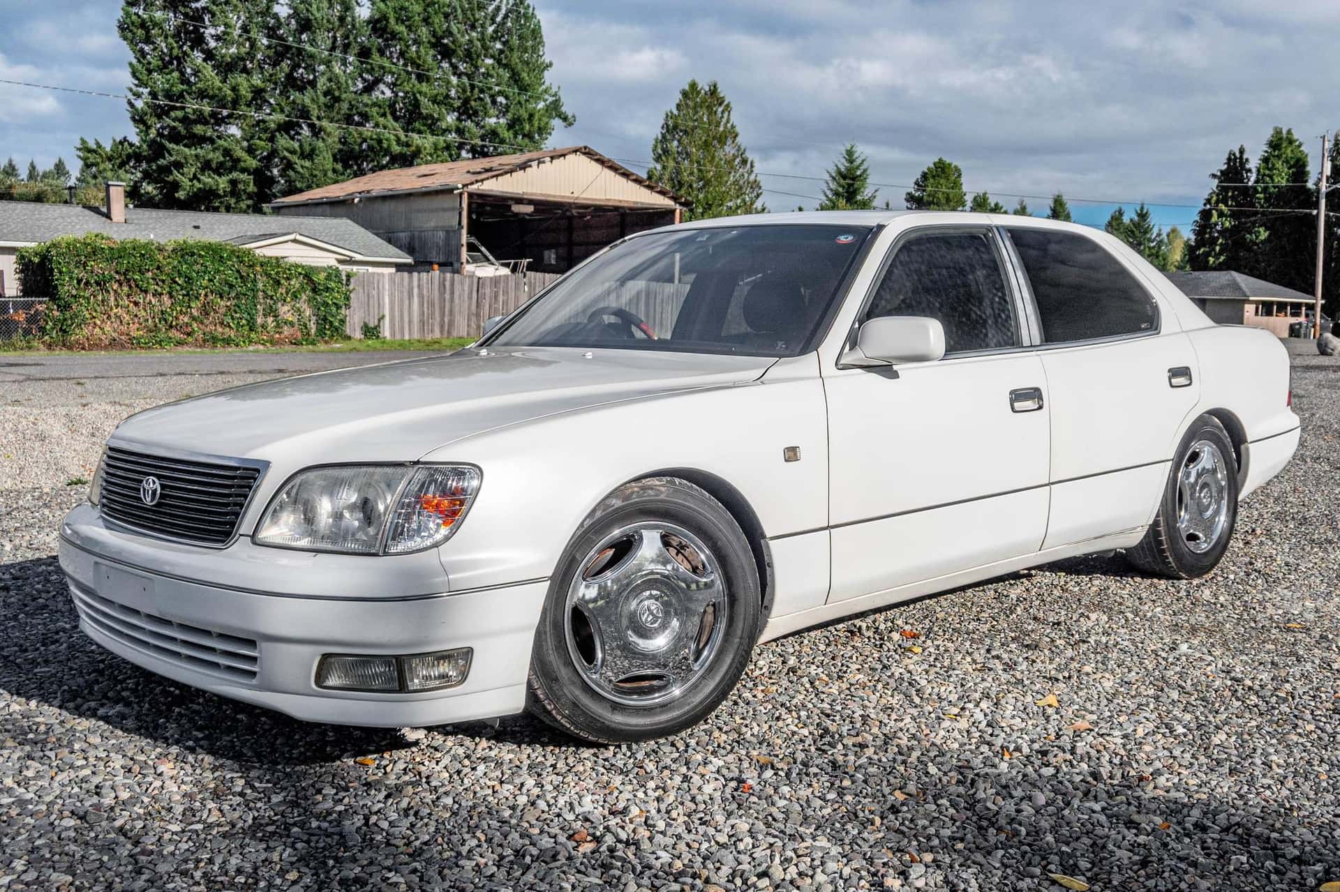 1998 Toyota Celsior sold for $6,550