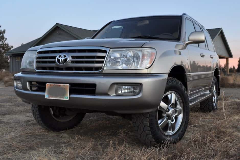 2006 Toyota Land Cruiser 100-Series sold for $39,500