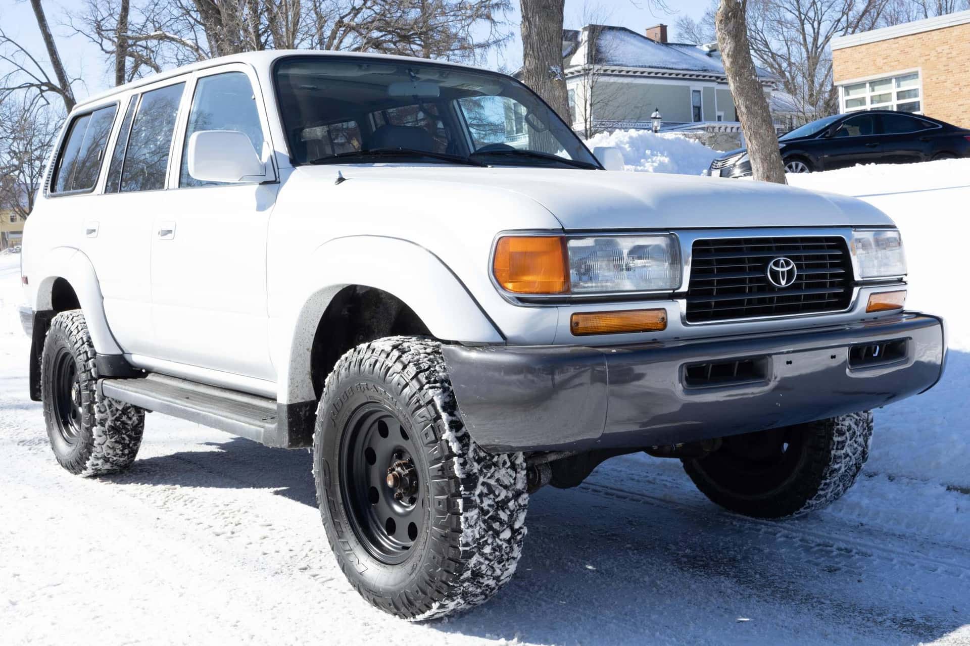 1995 Toyota Land Cruiser sold for $19,000