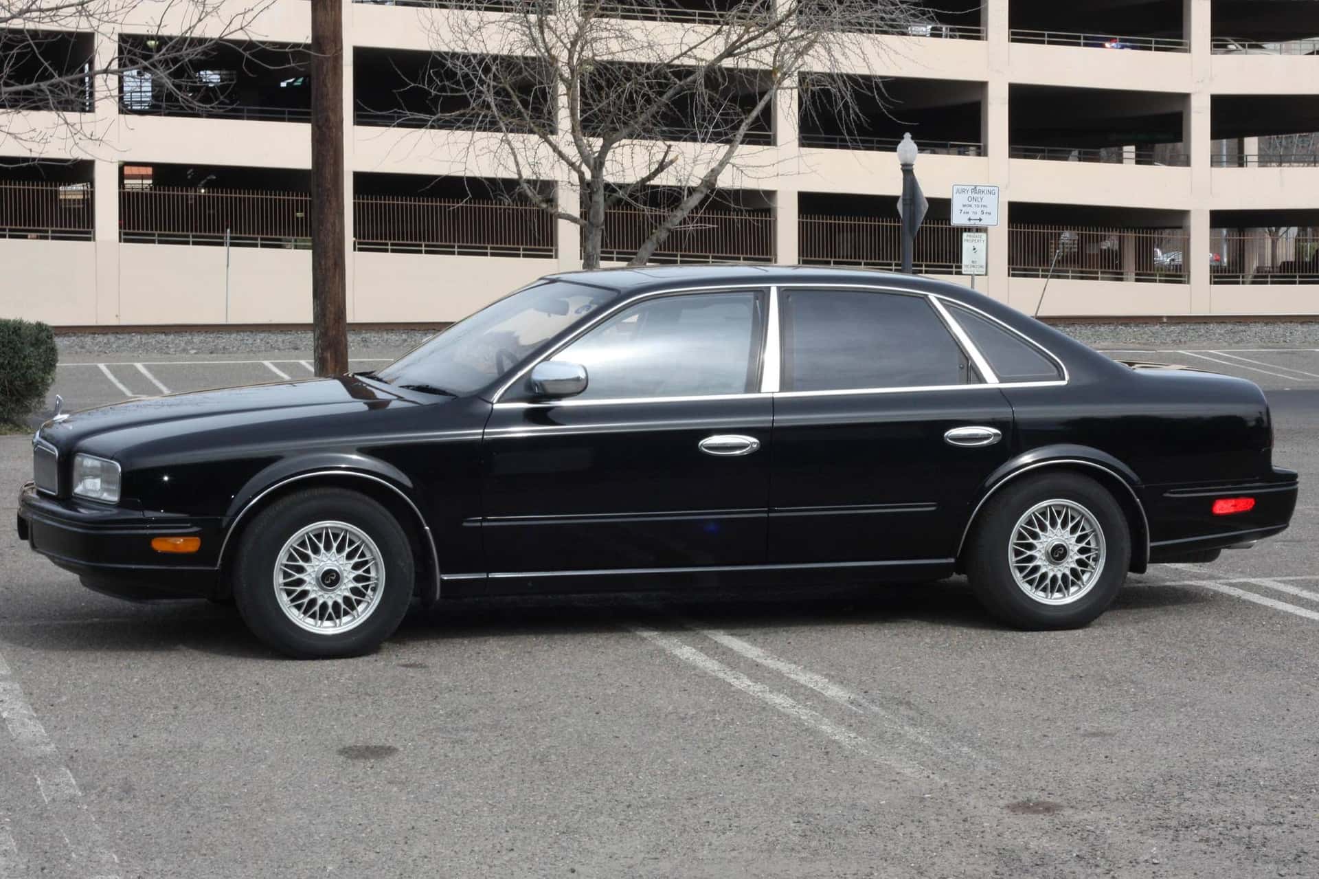 1993 Nissan President sold for $6,969