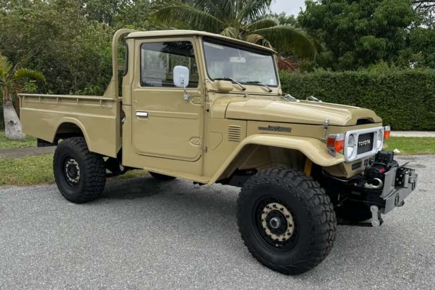 1985 Toyota Land Cruiser FJ45 sold for $45,373