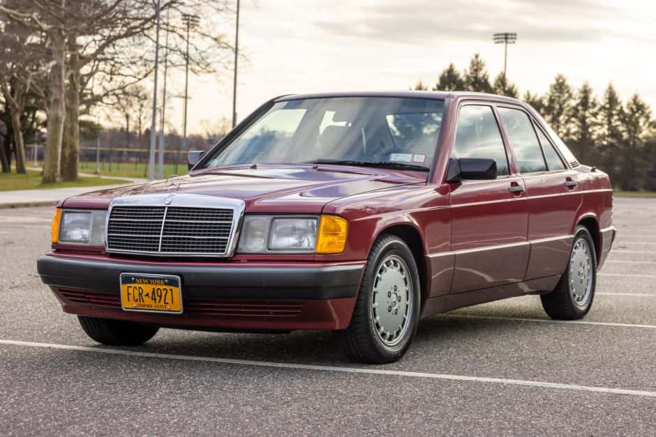 1989 Mercedes-Benz W201 190 sold for $5,570