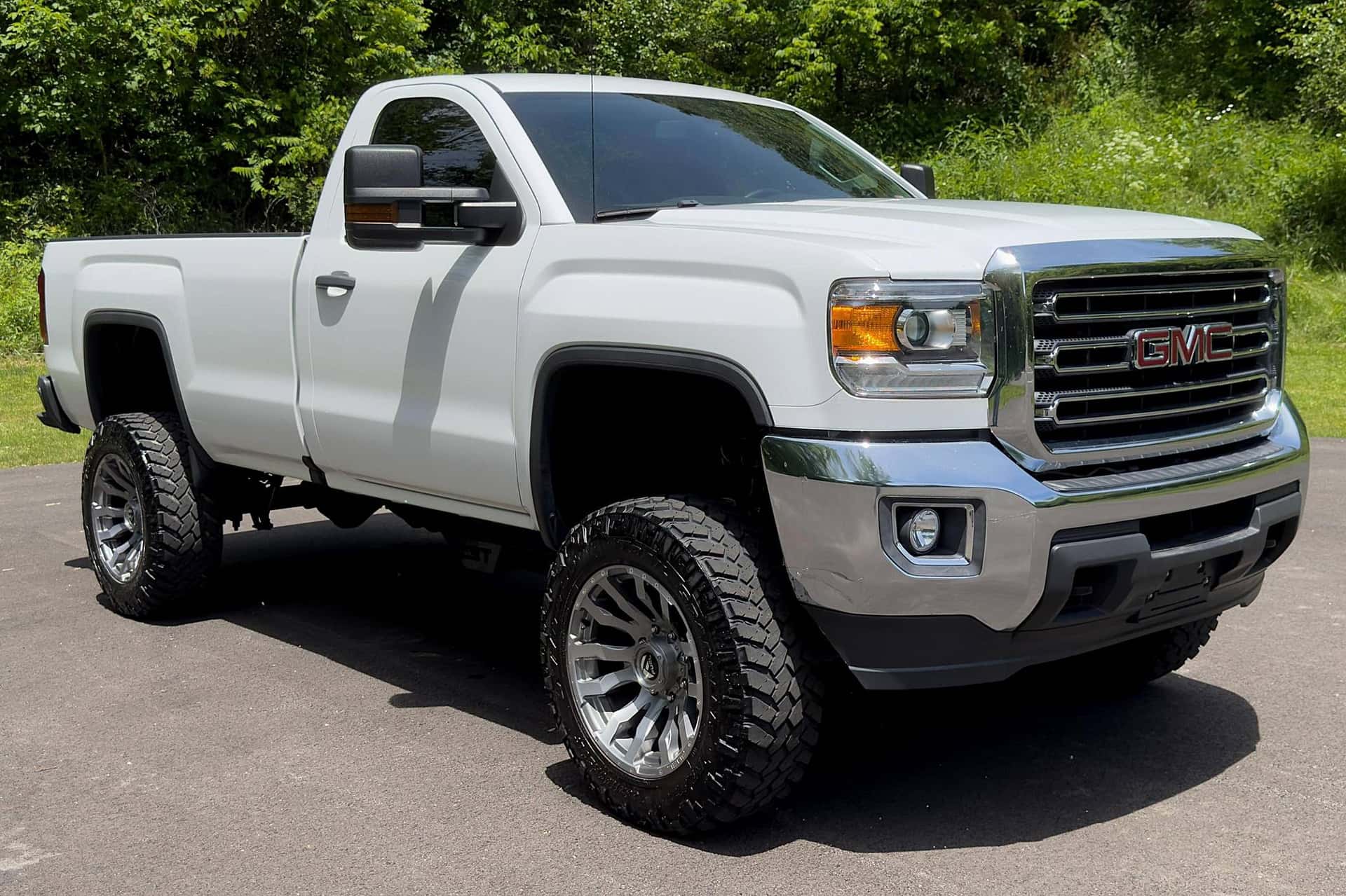 2019 GMC Sierra sold for $31,000