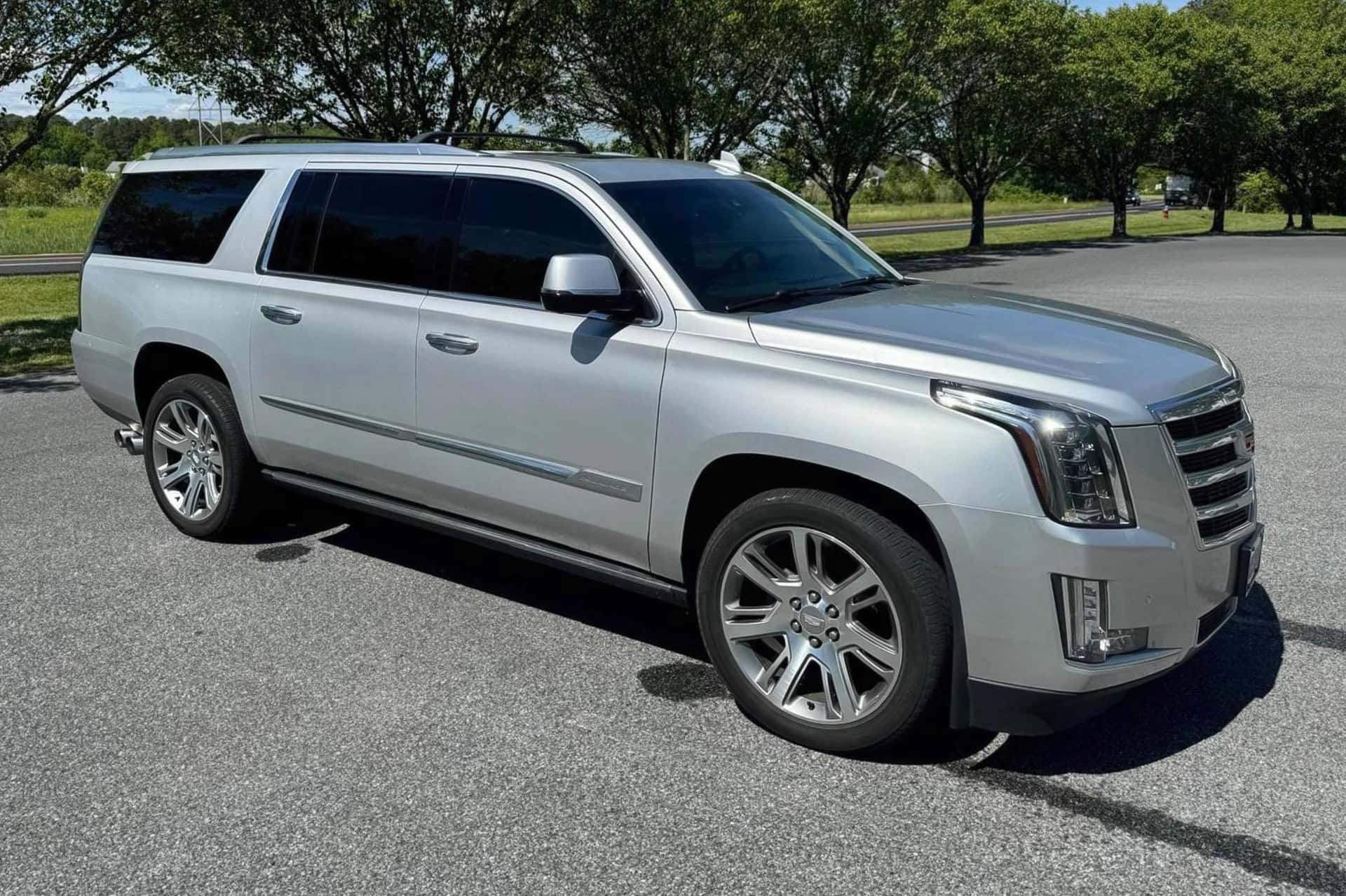 2016 Cadillac Escalade sold for $21,000
